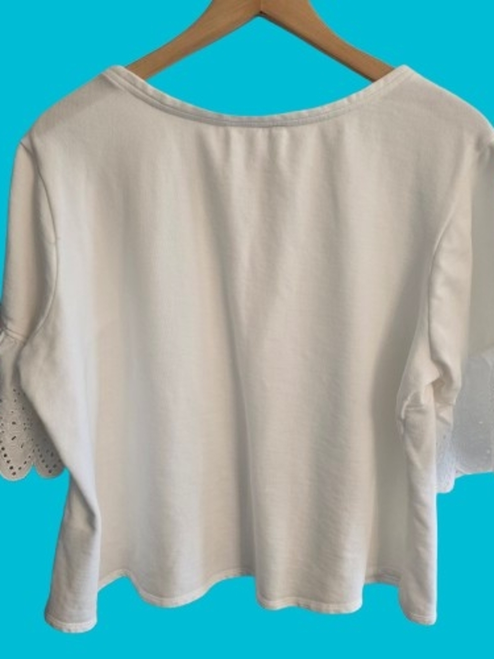 DR2 White Eyelet Ruffle Sleeve Tee - Picture 2 of 5